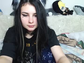 webcam girl husky_girl live cam image #204520