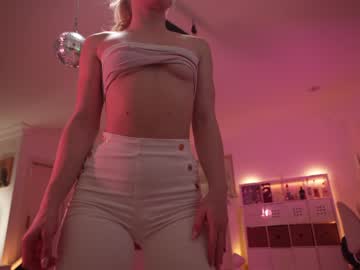 webcam girl hannahjames710 live cam image #1517144
