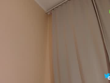 webcam girl hollyextra live cam image #5665178