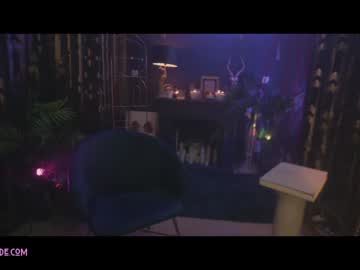 webcam girl lucieoude_ live cam image #2452768