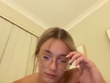 webcam girl clairehunt live cam image #6573436
