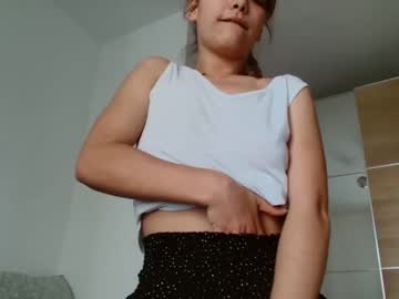 webcam girl stella_9 live cam image #1808006