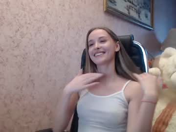 webcam girl ariana_777 live cam image #1832100