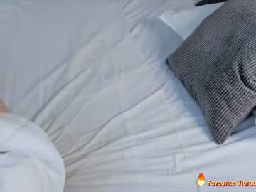 webcam girl lindajenny live cam image #3892094