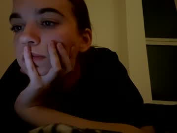 webcam girl lilfrooti0 live cam image #6235592