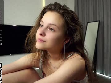 webcam girl a_whole_eternity live cam image #6609759