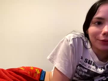 webcam girl destiny_yvng live cam image #6431209
