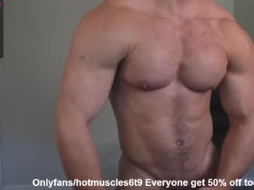 webcam man hotmuscles6t9 live cam image #2341575