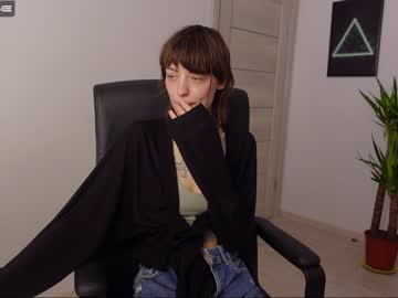 webcam girl agelina_summer live cam image #4631593
