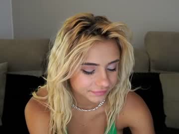 webcam girl cherrishlulu live cam image #2175480