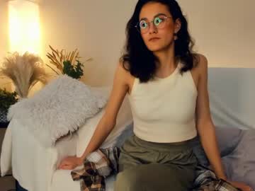 Cam for maydagail