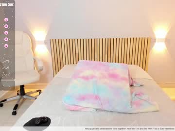 webcam girl little_effy18 live cam image #3704636