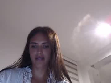 webcam girl lorenza_roberts live cam image #247923