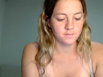webcam girl rebfields live cam image #2818047