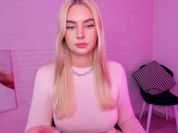 webcam girl 8a8y_nura live cam image #1599417