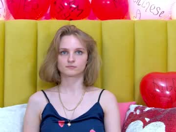 webcam girl nicolenelsons live cam image #6355559
