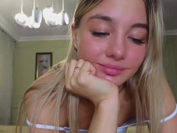 webcam girl lilly_mattsson live cam image #5279626