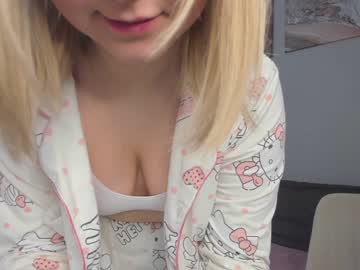 webcam girl _dewpoint_ live cam image #4273627