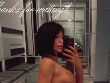 webcam girl ingridblondy94 live cam image #2440315