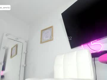 webcam tranny dreams_white live cam image #1240138