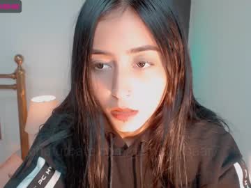 webcam girl gummy_bear7 live cam image #2607858