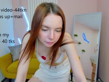webcam girl carly_coy live cam image #2981680