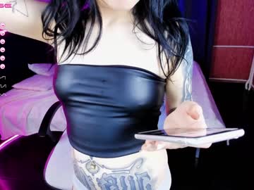 webcam girl lina_bitch live cam image #2244131