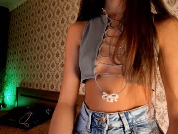 webcam girl amandamedrano live cam image #2935404