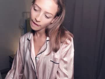webcam girl wave_of_happy_ live cam image #5511456