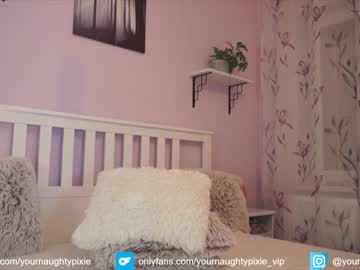 webcam girl yournaughtypixie live cam image #2719984
