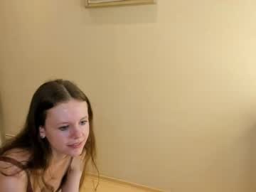 webcam girl maryrogersa live cam image #5137538