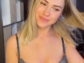 webcam girl like_fm live cam image #7025000