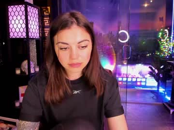 webcam girl alma_pearl live cam image #2130450
