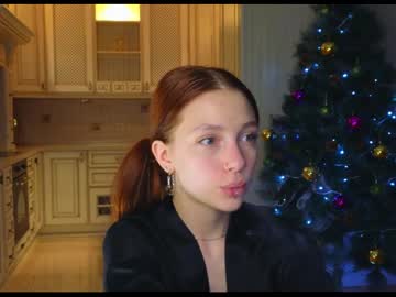 webcam girl shirleywhitney live cam image #6034547