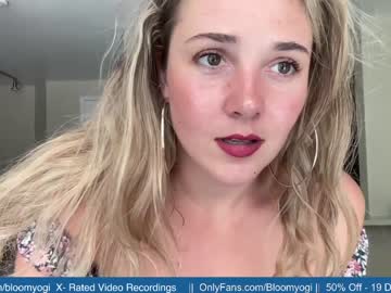 webcam girl bloomyogi live cam image #4262632