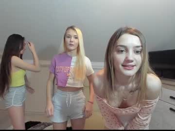 webcam girl dirtygirls99 live cam image #1000855
