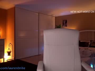 webcam girl laurenbrite live cam image #4285902