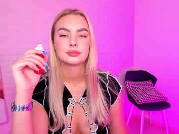 webcam girl 8a8y_nura live cam image #1204257