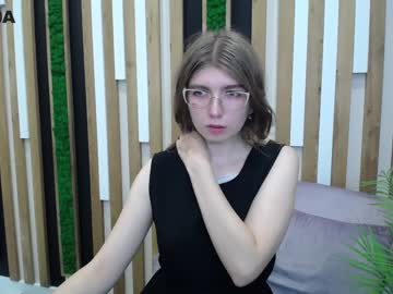 webcam girl annie_lil live cam image #64443