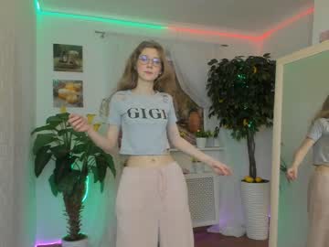 webcam girl avis_ryan live cam image #1140339