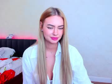 webcam girl 8a8y_nura live cam image #3715125