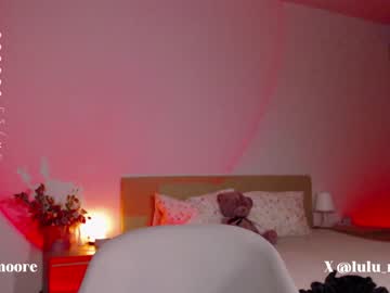 webcam girl lumoore live cam image #6850346