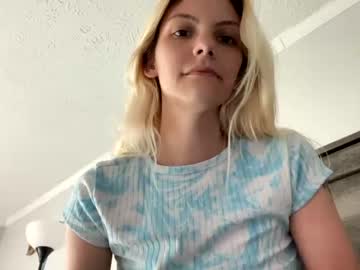 webcam girl valeriesplayzone live cam image #4133649