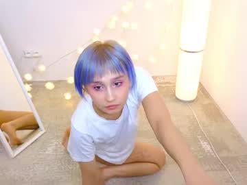 webcam girl kiya_mi live cam image #3622843