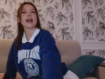 webcam girl bitter_moon live cam image #5711081