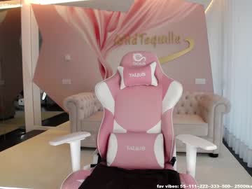 webcam girl wildtequilla live cam image #2813079