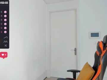 webcam girl mei_tin live cam image #4343738