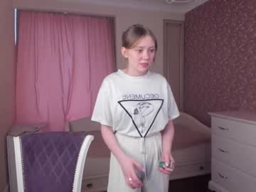 webcam girl rowenacarrington live cam image #7008135
