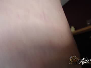 webcam man kylechat live cam image #2479993