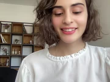 webcam girl wonderland_stia live cam image #5513216